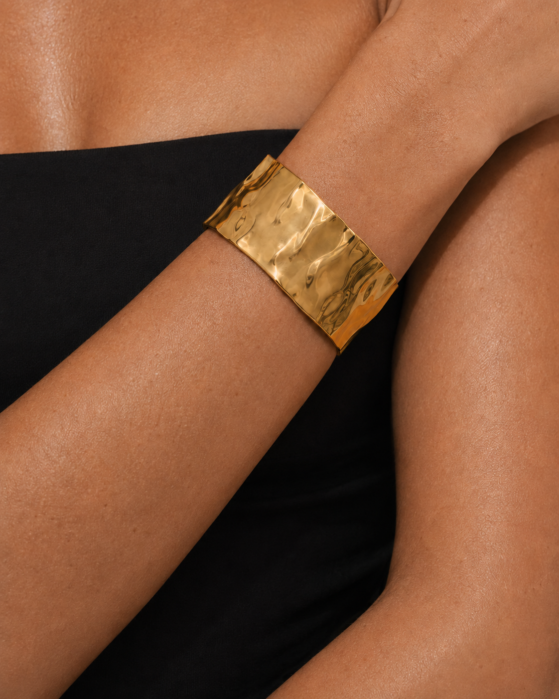 Hammered Cuff Bracelet | 18K Gold