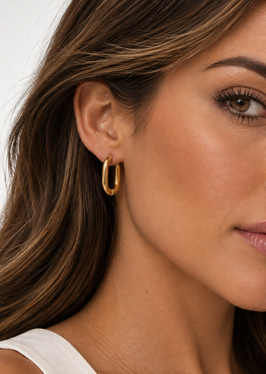 Oval Hoop Earrings | 18K Gold