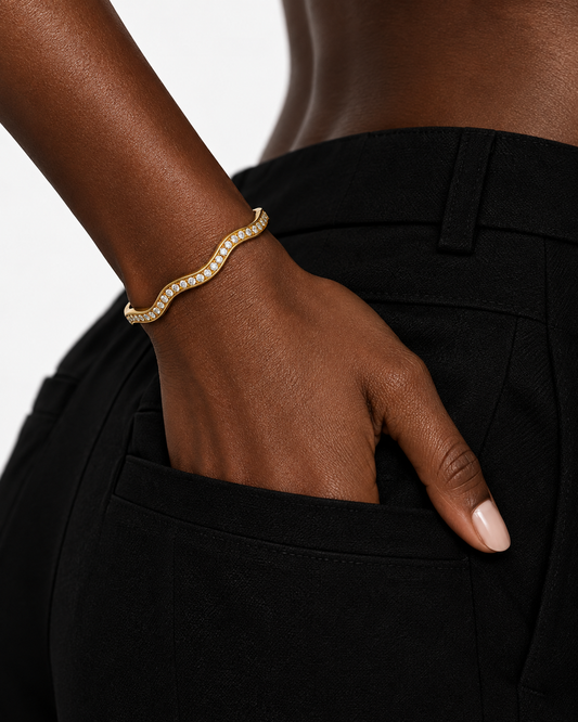 Wave Crystal Bangle | 18K Gold